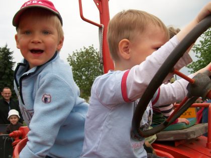 Rund um den Maibaum 2010  02