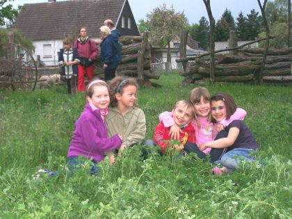 Rund um den Maibaum 2010  08